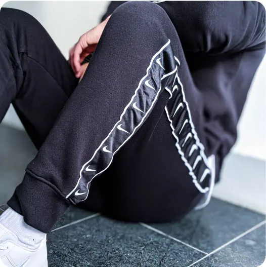 joggers-slide